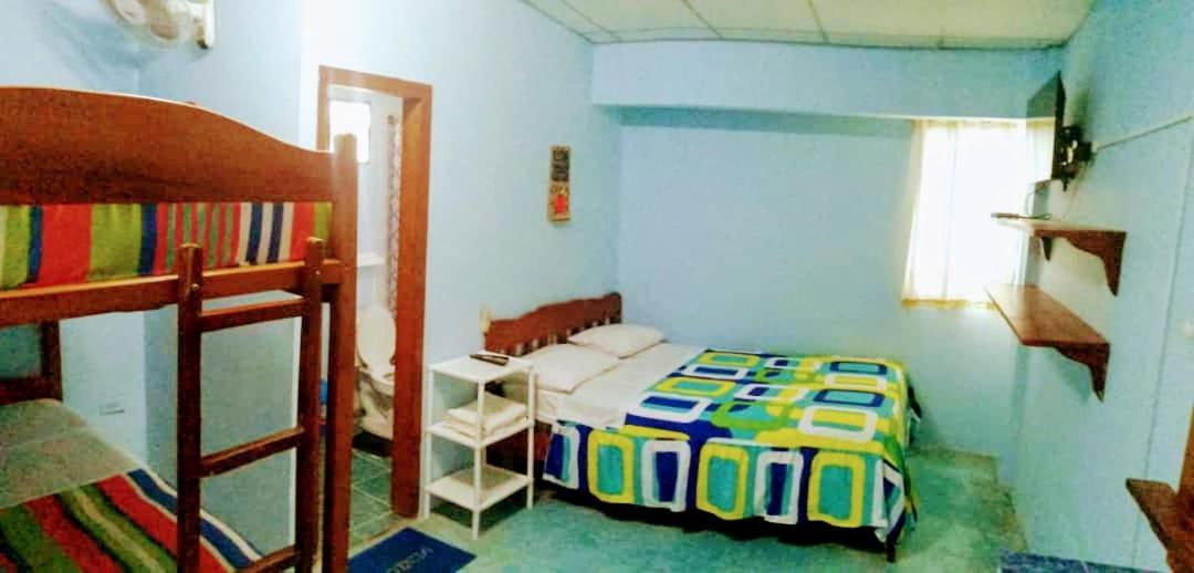 Hostal Aruba Atacames Rum bild